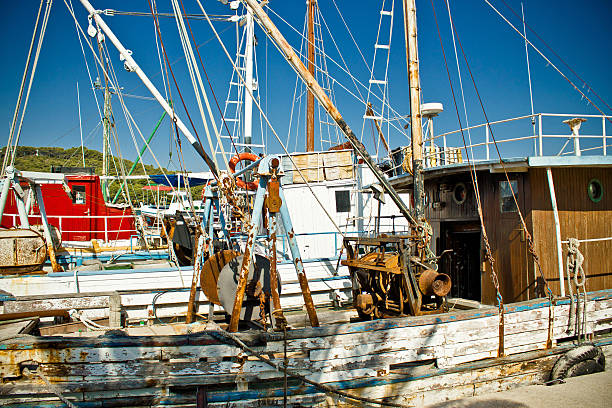 istock Old fishing boats fleete 180421594