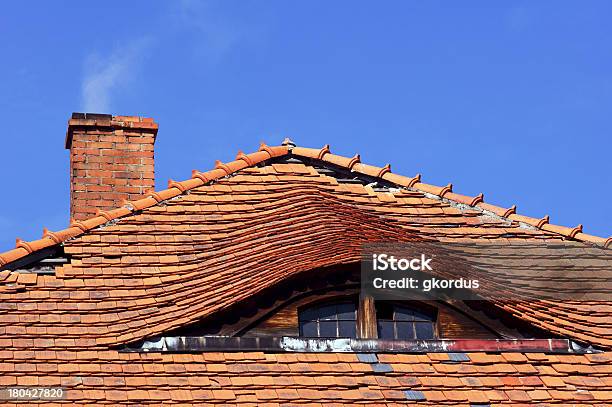 Oeildeboeufokno W Dachu - zdjęcia stockowe i więcej obrazów Architektura - Architektura, Bez ludzi, Biznes