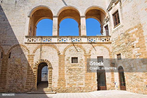 Normanшвабских Замок Mesagne Апулия Италия — стоковые фотографии и другие картинки Апулия - Апулия, Арка - архитектурный элемент, Архитектура