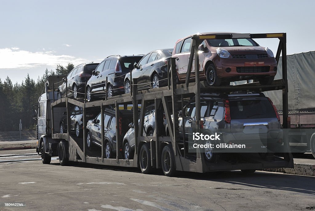 Transporte de veículos novos - Foto de stock de Carregar royalty-free