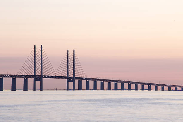 istock Oresund Bridge - Sweden 180450887
