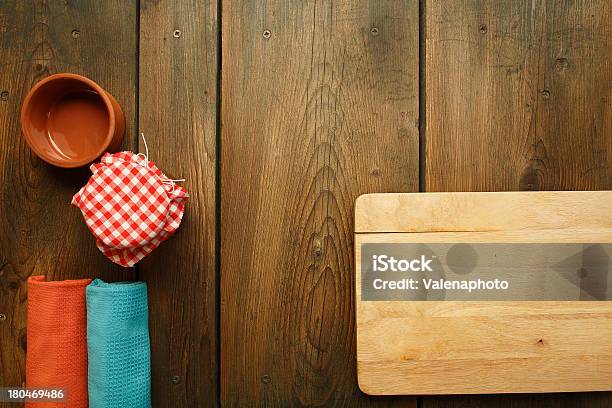 Kitchen Table - zdjęcia stockowe i więcej obrazów Bez ludzi - Bez ludzi, Brązowy, Deska
