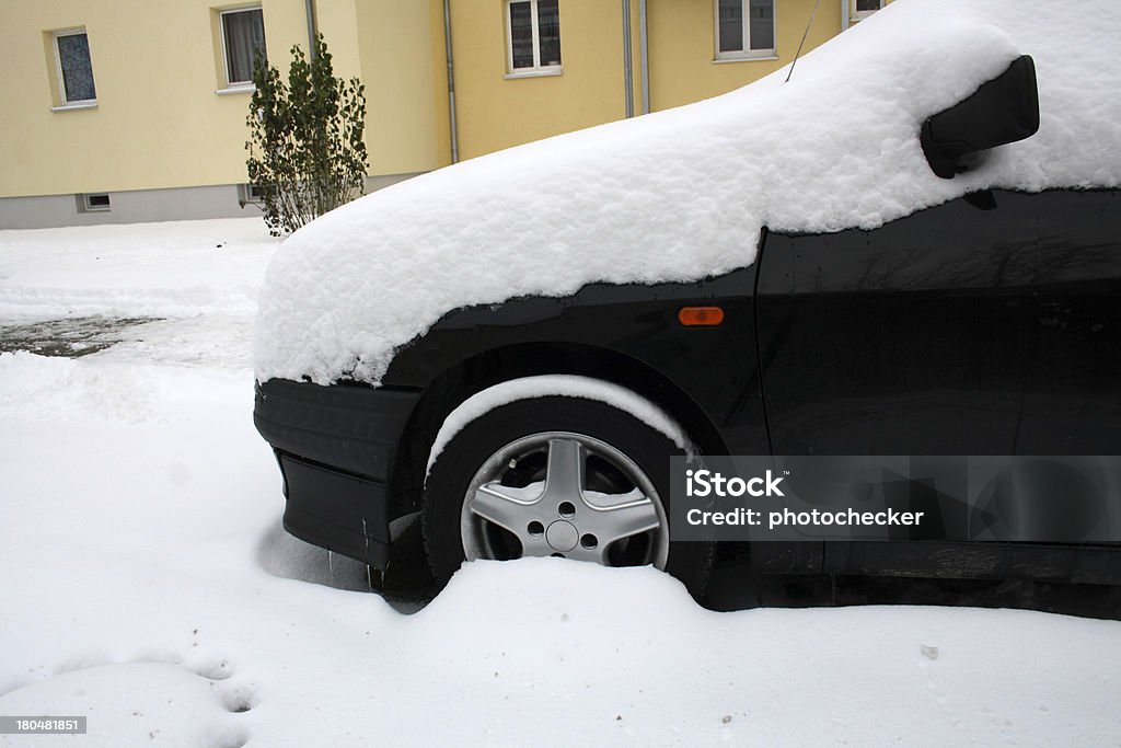 Schwarzes Auto im winter - Lizenzfrei Auto Stock-Foto