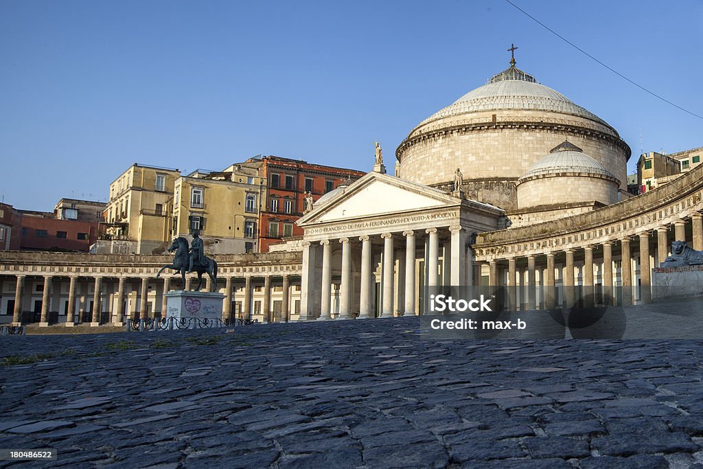 Naples, iglesia de san francisco de paula - Foto de stock de Aire libre libre de derechos