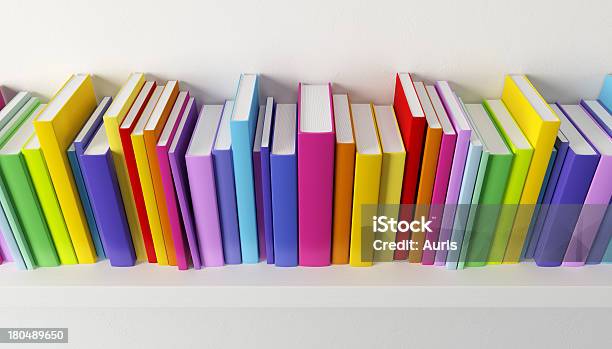 Foto de Prateleira Com Livros Multicolorida e mais fotos de stock de Biblioteca - Biblioteca, Capa de Livro, Coleção