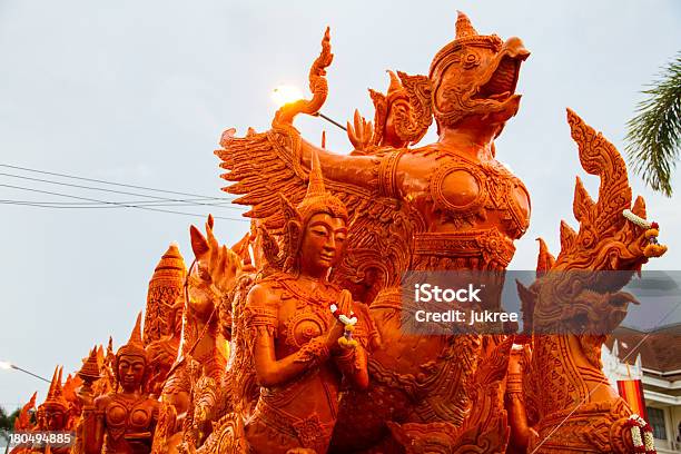 태국 스타일 밀랍을 안젤 황후상 In 캔들 패스티발 Ubonratchathani 태국 건축에 대한 스톡 사진 및 기타 이미지 - 건축, 격노한, 기도하기