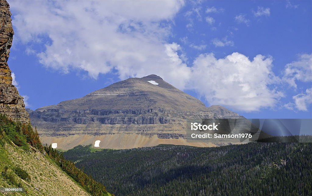 Pirâmide de Rocky Mountain - Foto de stock de Parque Nacional Glacier royalty-free