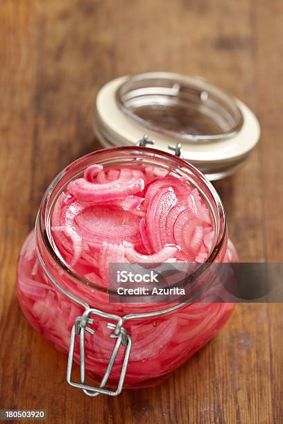 Cipolle Rosse Sottaceto - Fotografie stock e altre immagini di Aceto - Aceto, Alimentazione sana, Baccello - Stadio di crescita floreale