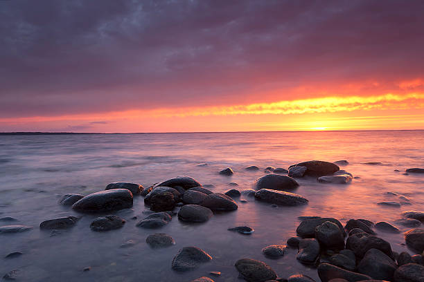 istock Sunrise over baltic ocean 180507928