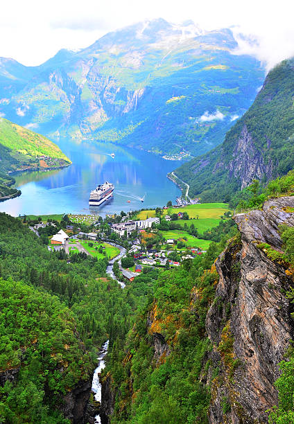 istock Beautiful Norway fjord. 180508395