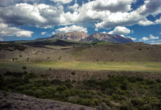 istock Colorado - Mountains & Clouds by Highway - 1977 1805099238