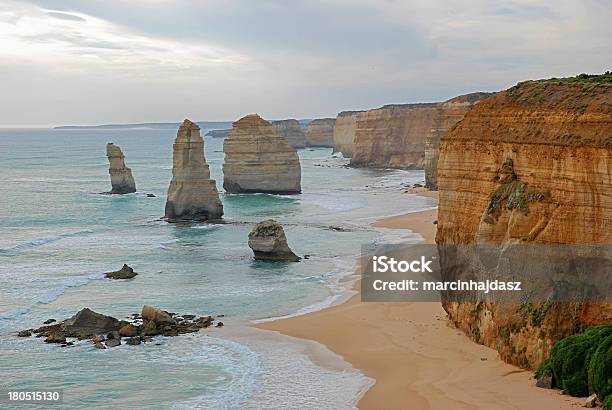 Photo libre de droit de Monts Douze Apôtres Great Ocean Road Victoria Australieméridionale banque d'images et plus d'images libres de droit de Australie