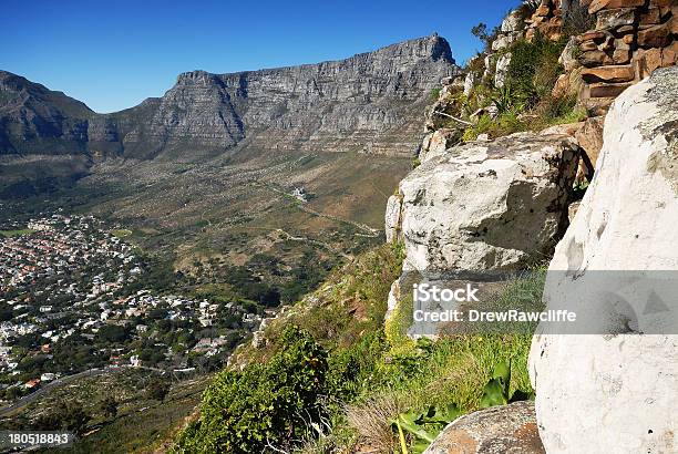 De Table Mountain Foto de stock y más banco de imágenes de Acera - Acera, Aire libre, Aldea