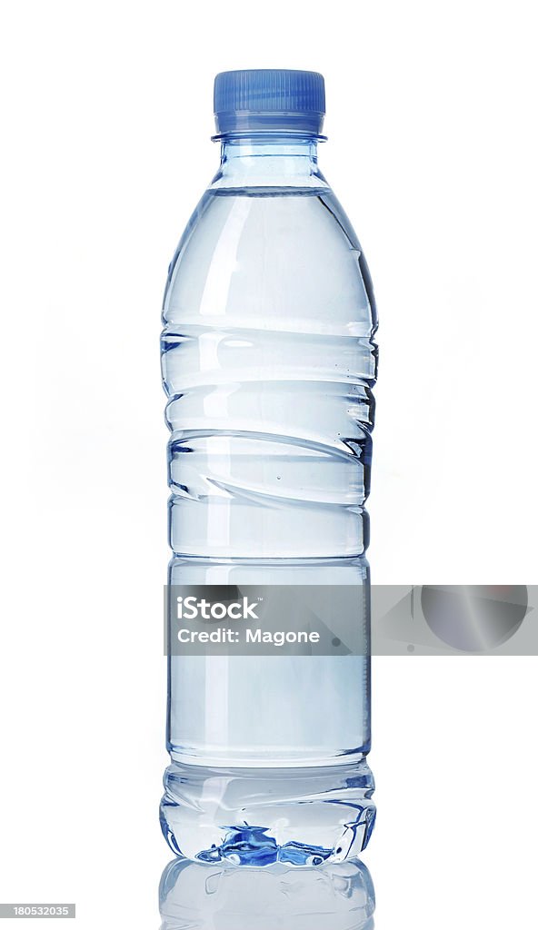 Bottiglia di plastica dell'acqua - Foto stock royalty-free di Acqua