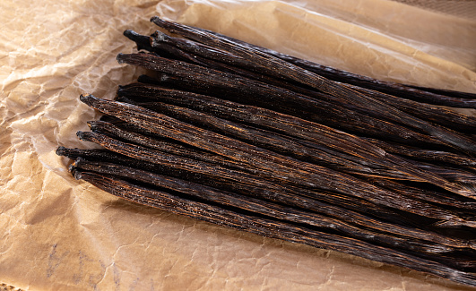 After the curing process is complete, the vanilla pods are inspected for quality. Premium vanilla pods should be plump, moist, and have a shiny appearance. They should also have a strong, sweet aroma, indicative of the presence of vanillin and other aromatic compounds.