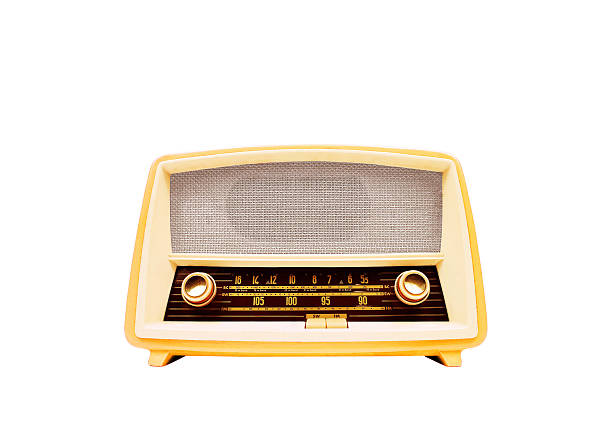 istock vintage radio isolated 180550523