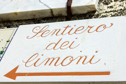 directional sign along the Sentiero dei Limoni (Path of the Lemons) between the villages of Maiori and Minoro along the Italian Amalfi coast