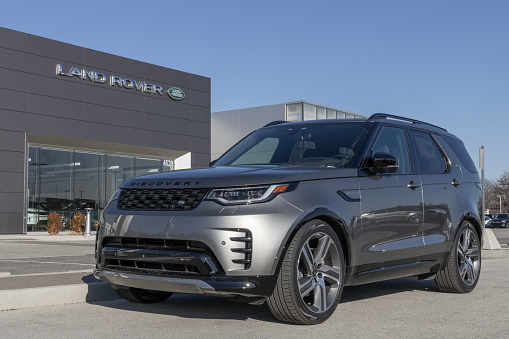 Indianapolis - November 19, 2023: Land Rover Discovery P300 R-Dynamic S display at a dealership. Land Rover also offers the Discovery in P360 S models.