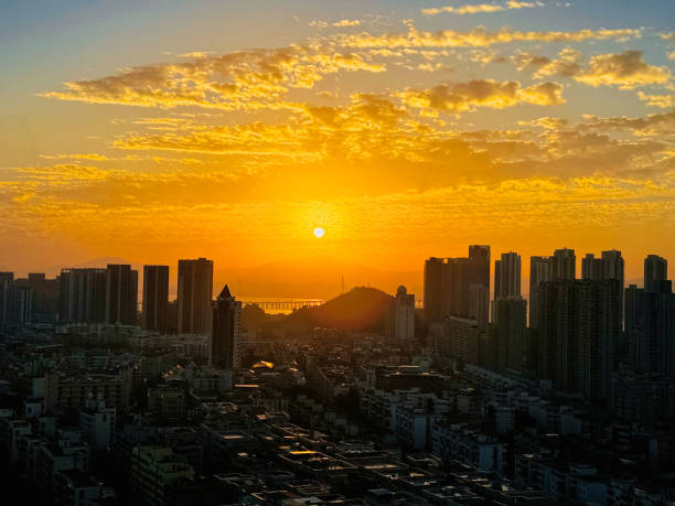 istock Sunrise in Shenzhen 1805853850