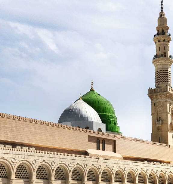 istock Qubbat al-Khadra, Al Masjid an Nabawi 1805872545