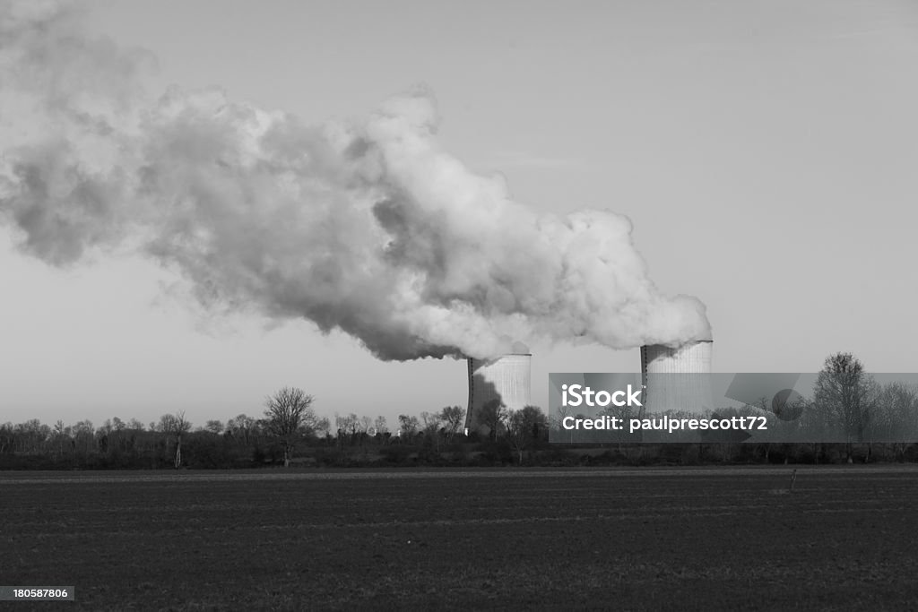 Centrale nucléaire - Photo de Affaires libre de droits