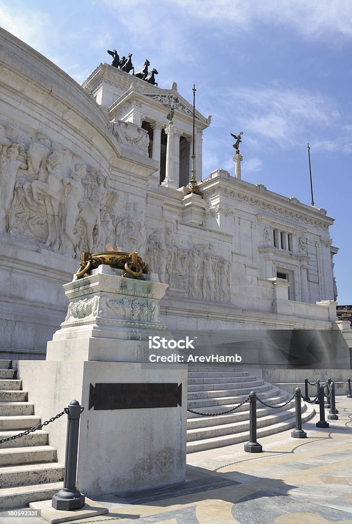 Torch chama em Vittorio Emanuele, a Praça Venezia i - Royalty-free Cavalo - Família do Cavalo Foto de stock