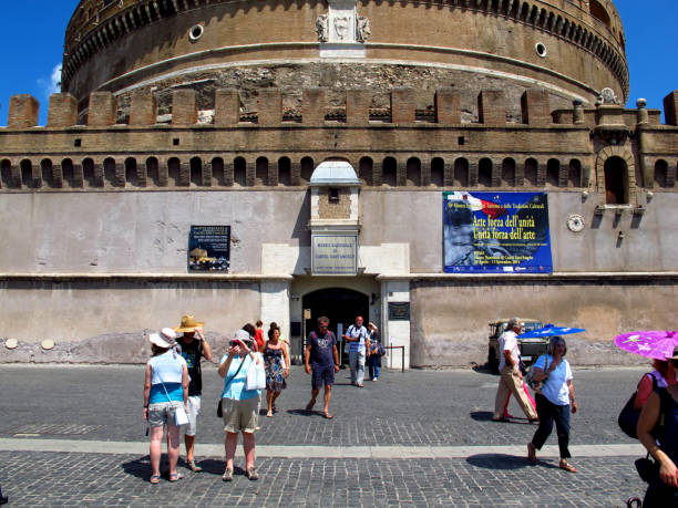 castel sant'angelo w rzymie, we włoszech - castel zdjęcia i obrazy z banku zdjęć