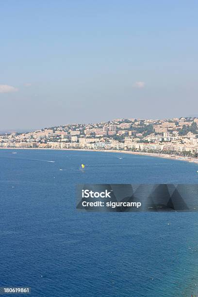 Cidade De Nice Riviera Francesa A França - Fotografias de stock e mais imagens de Ao Ar Livre - Ao Ar Livre, Areia, Azul