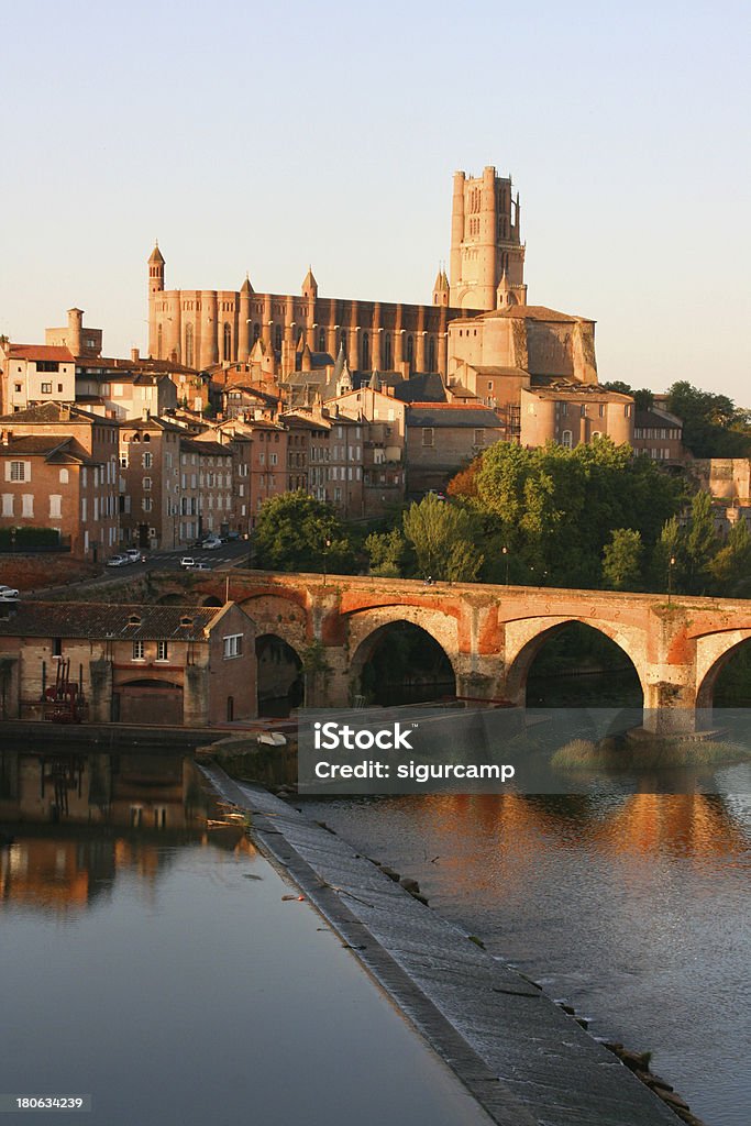 Sainte cécile catedral vista al río, Tarn Albi, Francia. - Foto de stock de Aire libre libre de derechos