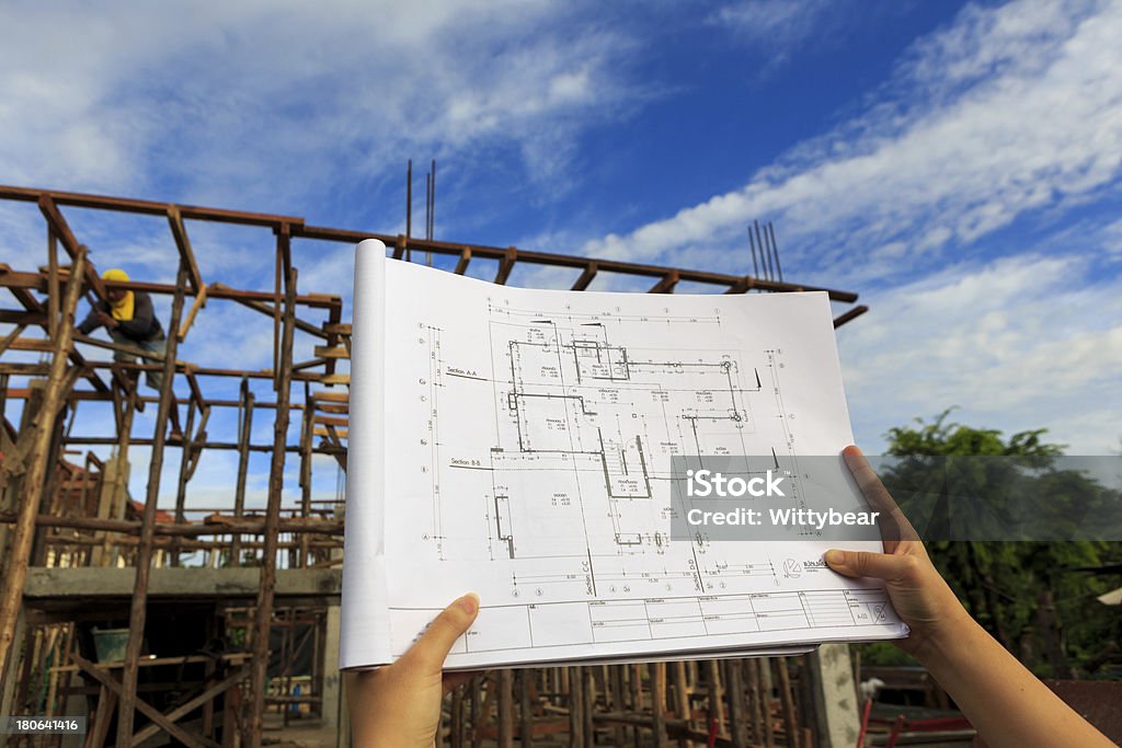 Architektur-Zeichnungen in hand auf Haus Gebäude Hintergrund - Lizenzfrei Architektur Stock-Foto