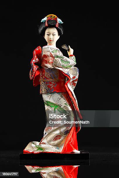 Japoński Gejsza Lalka - zdjęcia stockowe i więcej obrazów Gejsza - Gejsza, Wachlarz, Azja