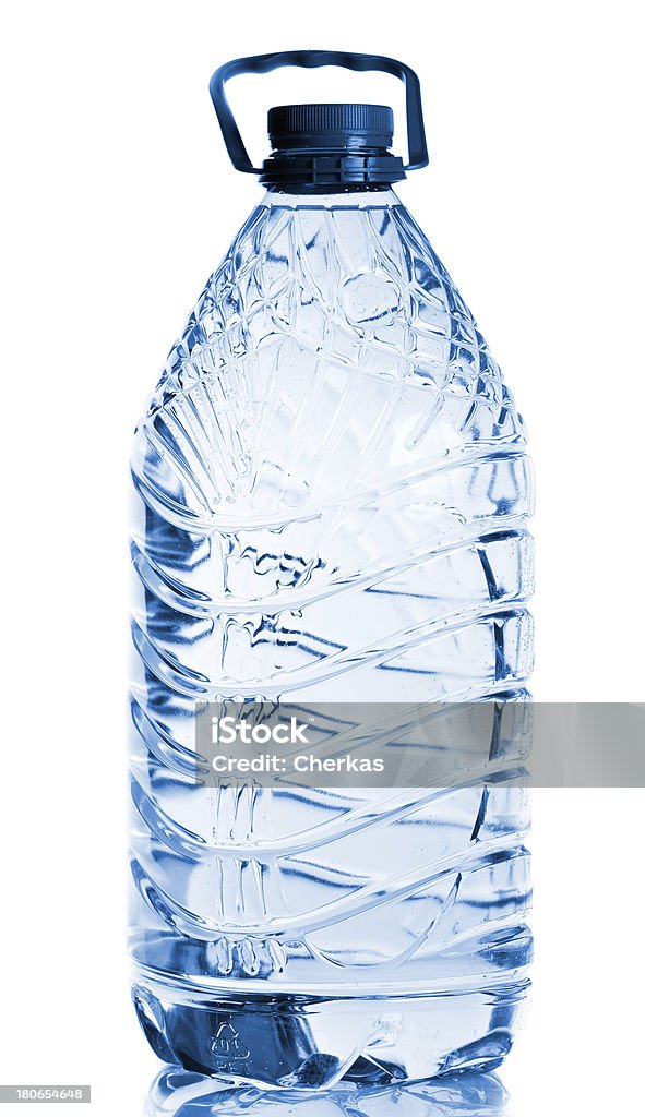 Пластиковая Бутылка воды - Стоковые фото Без людей роялти-фри