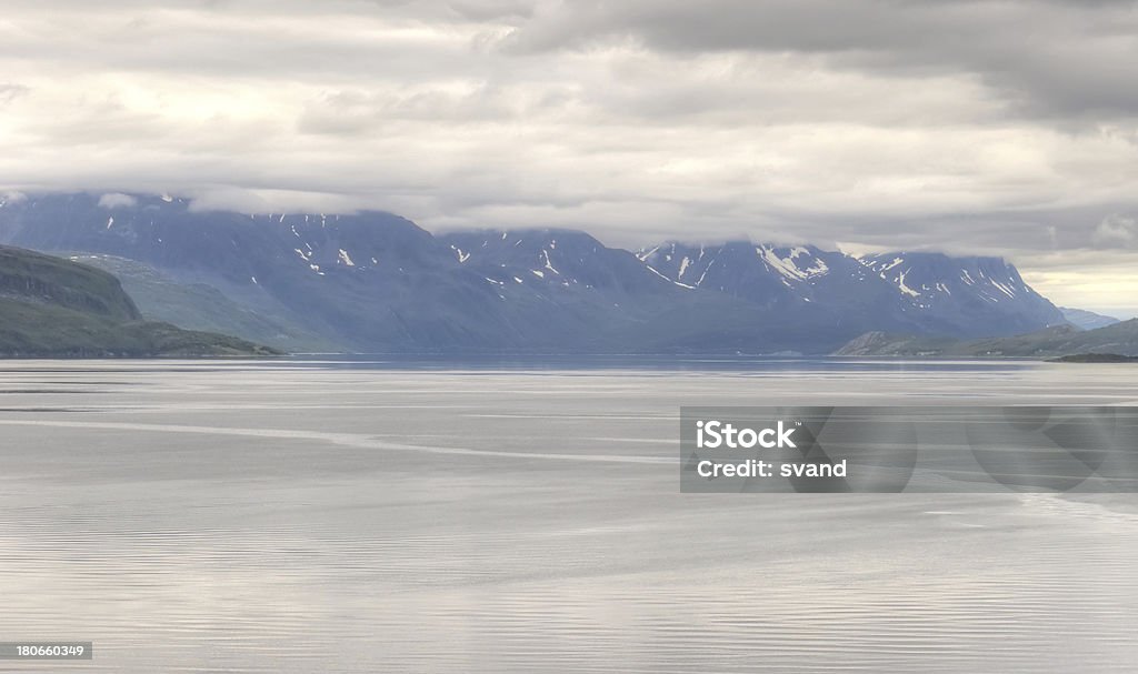 Paesaggio del fiordo norvegese - Foto stock royalty-free di Acqua