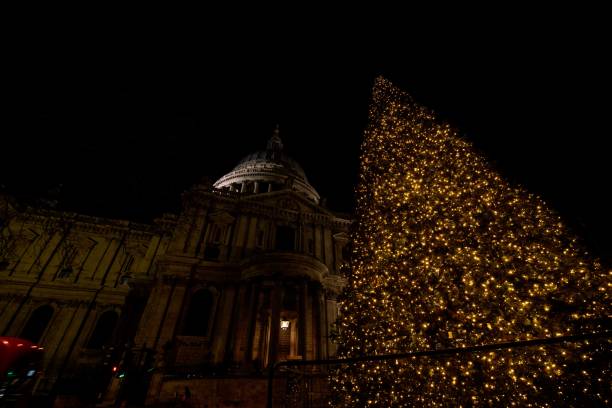 istock Christmas Tree in front of St Paul Cathedral by night 1806620444