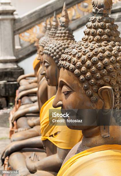 La Statua Del Buddha - Fotografie stock e altre immagini di Amore - Amore, Arte, Arte dell'antichità