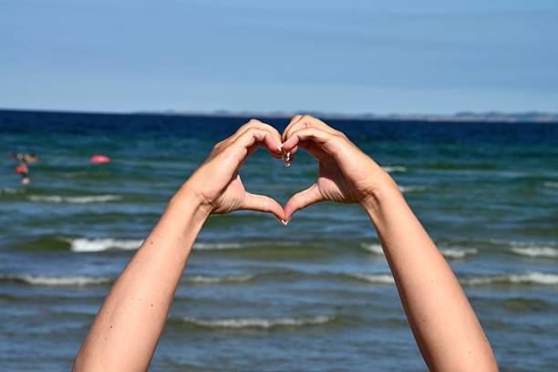 istock Love the sea 180677790