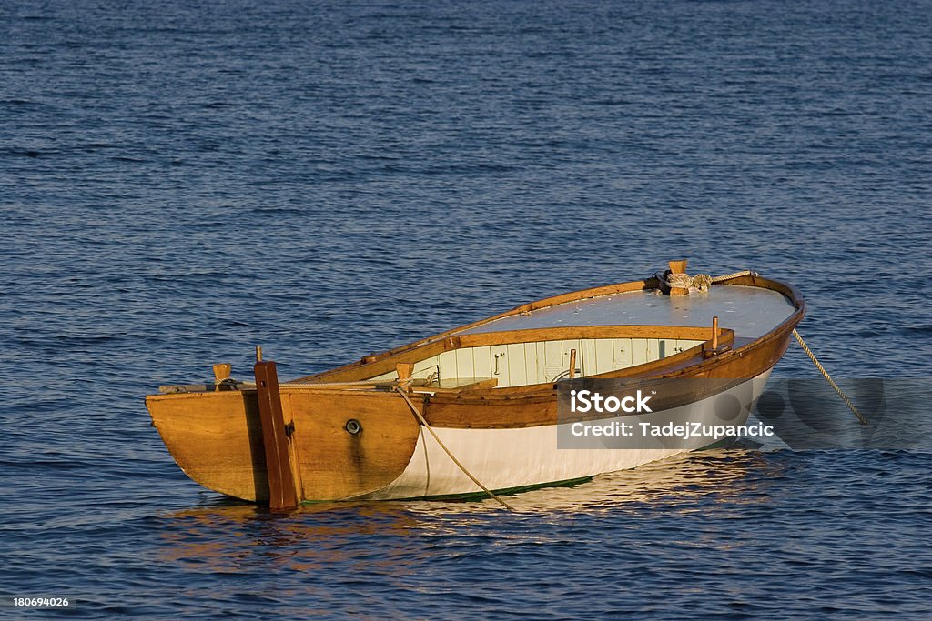 row bateau (Dollar Bin image - Photo de Bateau à rames libre de droits