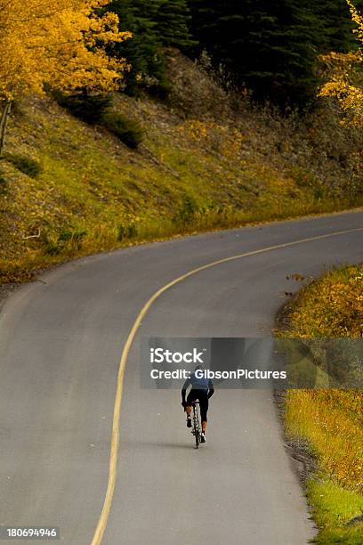 Drogi Górskie Człowiek - zdjęcia stockowe i więcej obrazów Alberta - Alberta, Banff, Bicykl