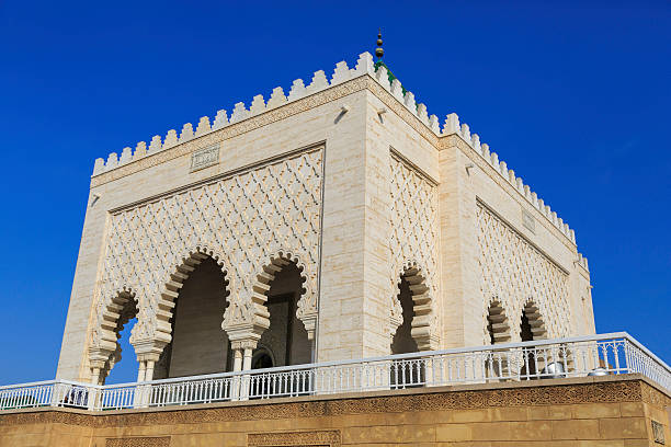 mausoléu de marrocos - bronze decor tile mosaic - fotografias e filmes do acervo