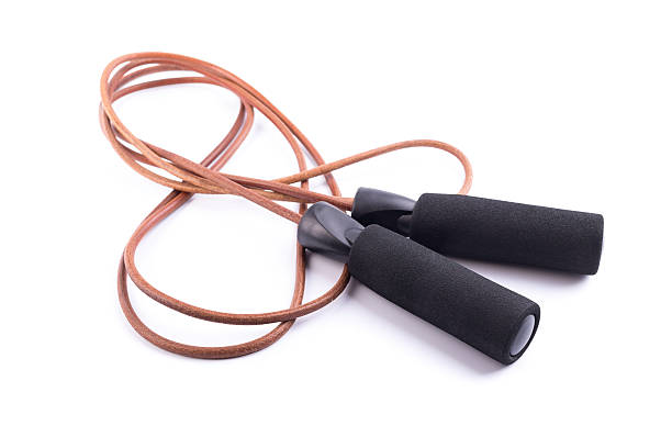 cuir, corde à sauter - jump rope exercise equipment athleticism leather photos et images de collection