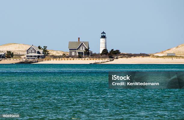 Sandy Szyi Lighthouse - zdjęcia stockowe i więcej obrazów Chata - Chata, Nowa Anglia, Architektura