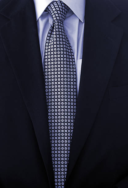 スーツとネクタイを垂直 - necktie close up suit lapel ストックフォトと画像