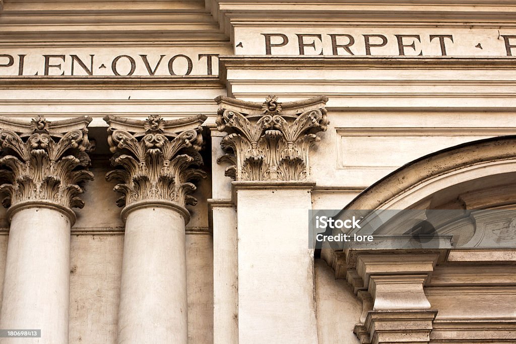 A arquitetura clássica, Roma - Foto de stock de Antiguidades royalty-free