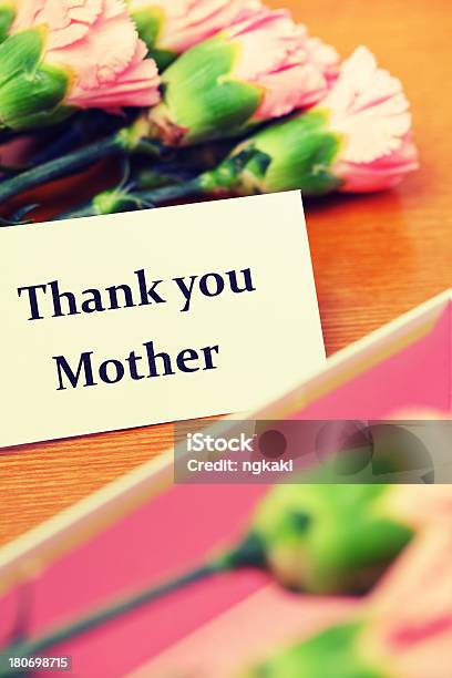 Mother S Day - Fotografias de stock e mais imagens de Caixa - Caixa, Caixa de presentes, Cartão de Saudações