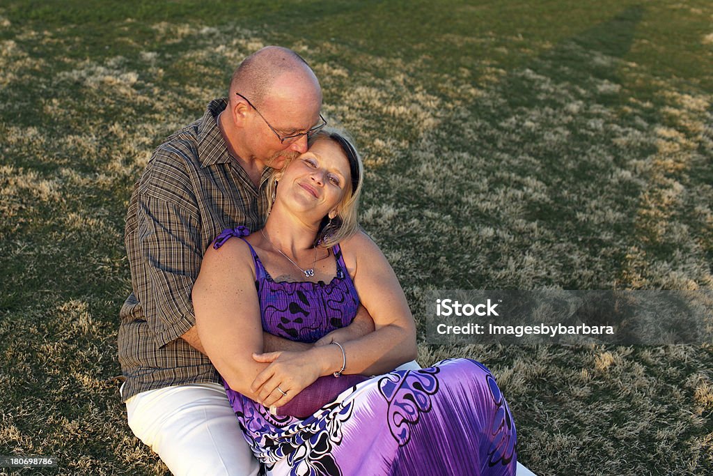 Romance - Foto de stock de 40-44 anos royalty-free