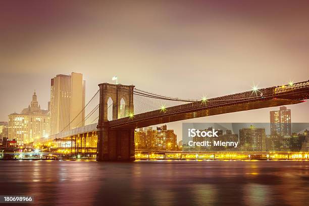 Foto de Horizonte De Manhattan A Ponte Do Brooklyn Nova York e mais fotos de stock de Estado de Nova York
