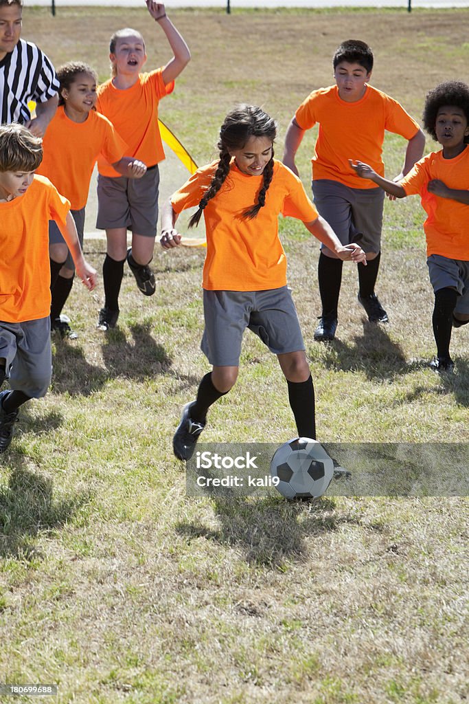 Kinder spielen Fußball - Lizenzfrei Fußball Stock-Foto