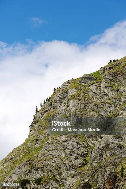 Pasmo Górskie - zdjęcia stockowe i więcej obrazów Bez ludzi - Bez ludzi, Chmura, Courmayeur