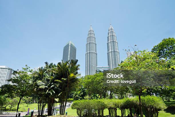 Paisaje De Kuala Lumpur Foto de stock y más banco de imágenes de Aire libre - Aire libre, Alto - Descripción física, Arquitectura