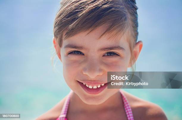Strandporträt Stockfoto und mehr Bilder von 4-5 Jahre - 4-5 Jahre, Bunt - Farbton, Ein Mädchen allein